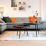 Spacious Penthouse For 8 People In The Centre