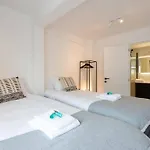 Апартаменти Spacious Penthouse For 8 People In The Centre Остенде