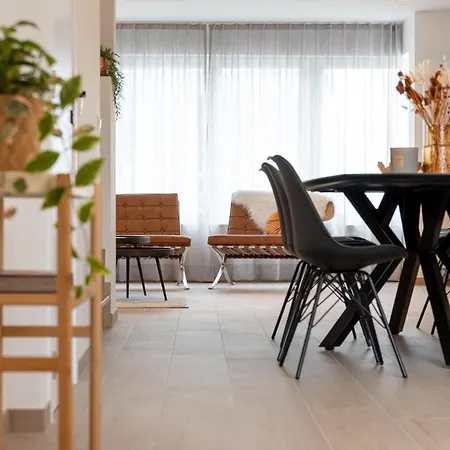 Spacious Penthouse For 8 People In The Centre * Ostende