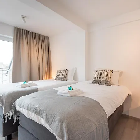 Spacious Penthouse For 8 People In The Centre * Ostende