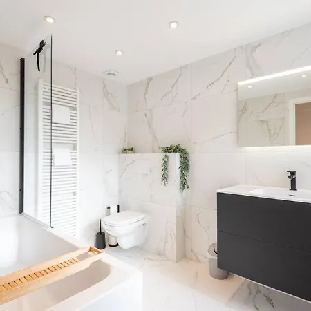 Apartmán Spacious Penthouse For 8 People In The Centre