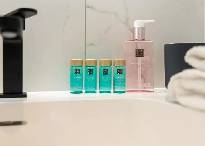 Spacious Penthouse For 8 People In The Centre