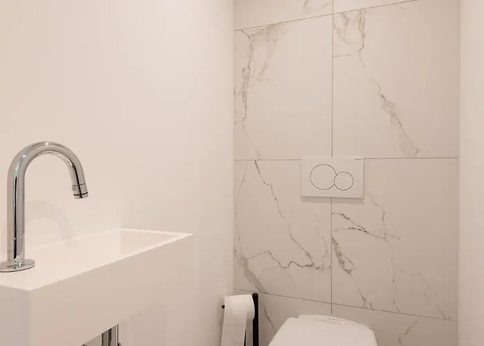 Spacious Penthouse For 8 People In The Centre *