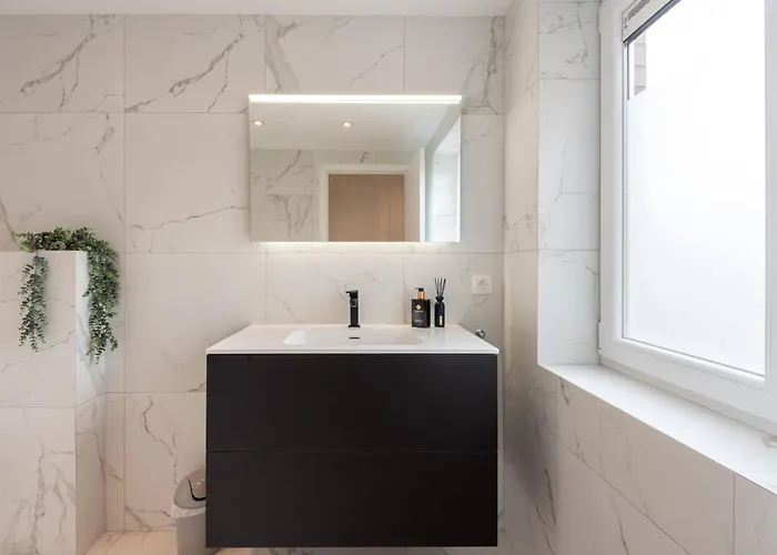 Spacious Penthouse For 8 People In The Centre Остенде