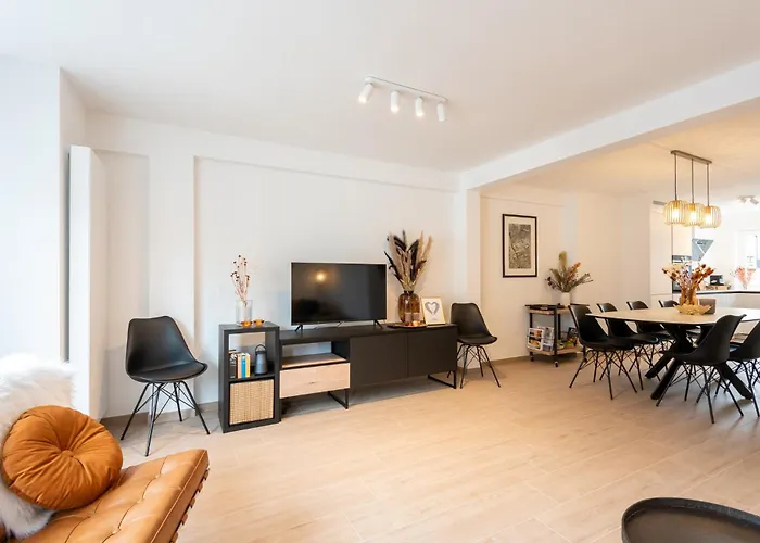 Apartment Spacious Penthouse For 8 People In The Centre Ostende