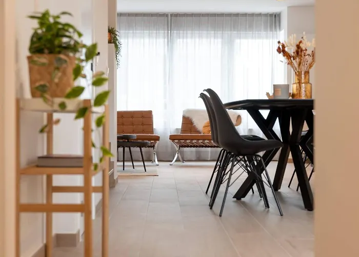 Spacious Penthouse For 8 People In The Centre